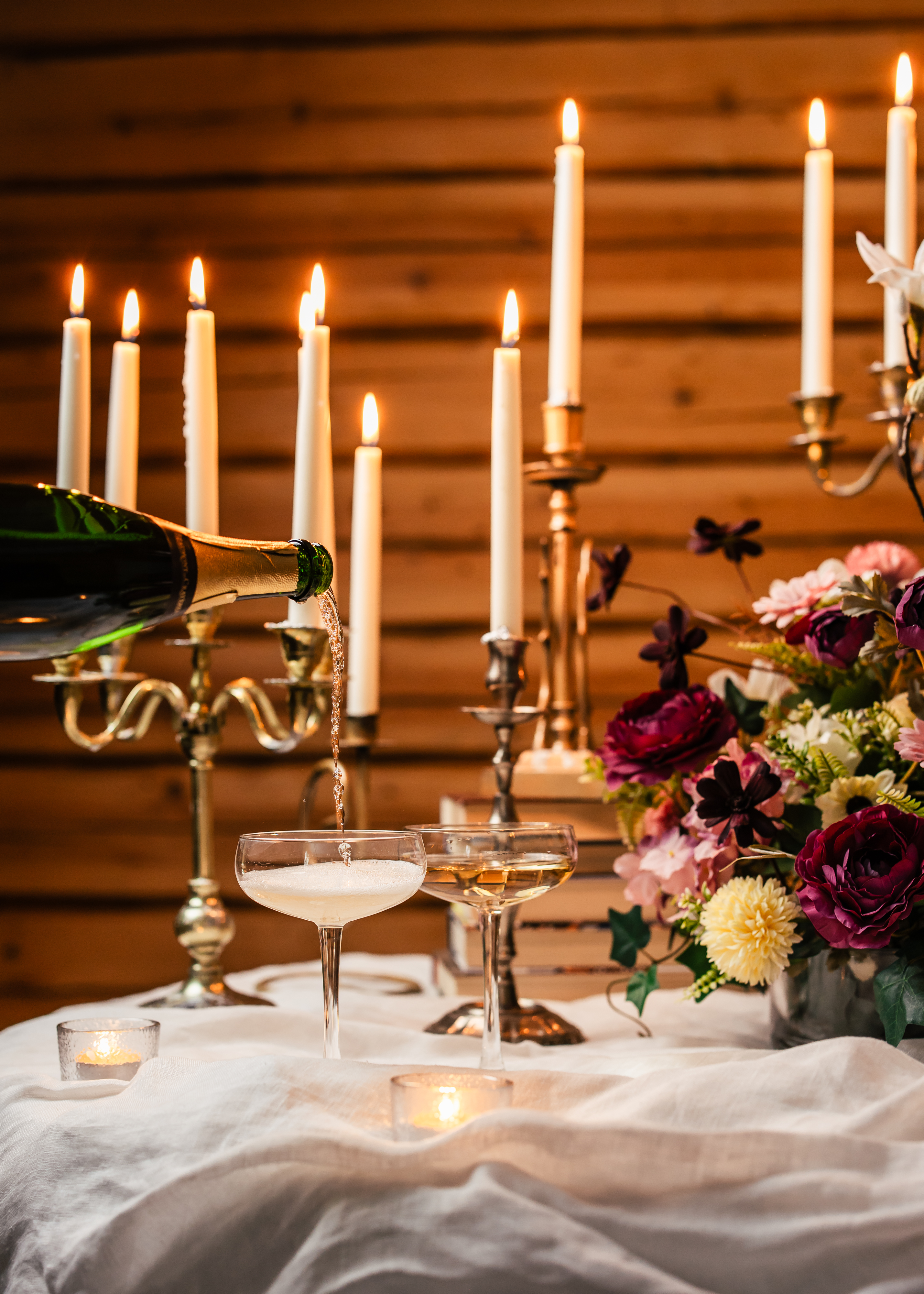 Skýra Retreat in Rovaniemi, a luxury Lapland boutique hotel offering Nordic wellness experiences and seasonal Signature Retreats.